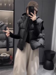 Womens Short Padded Vest Winter New Style 2025 Korean Loose High-End Feeling Small Size Hooded Jacket Backless Outerwear