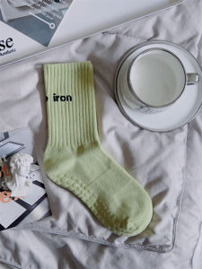 Pure Cotton Non-Slip Yoga Socks Professional Pilates Sports Floor Socks Mid-Calf for Men And Women Quality Superior