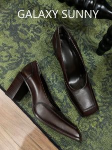 รองเท้าส้นสูงแบบสวมหัวเหลี่ยมสไตล์ย้อนยุคหนังแท้สำหรับผู้หญิง สวมใส่สบาย ระบายอากาศได้ดี รองเท้าทำงาน