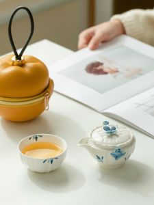 Hand-Painted Butterfly Orchid Tulip Creative Travel Tea Set Single Person Tea Pot Outdoor Portable Gongfu Tea Set Ceramic Material