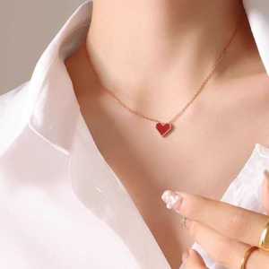 French Vintage Red Little Heart Abalone Fashion Necklace High-End Sensation Lightweight Luxury Clavicle Chain Summer Women Show White