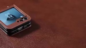 Crossbody Wallet Case For Samsung Galaxy Z Flip 8 7 FE 6 5 4 3 Flip8 Flip7 Flip6 5G Card Holder Hand Strap Lanyard Leather Cover