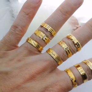 Cincin Belah Rotan Pelbagai Saiz 24.5 Emas 916 Yon Hing
