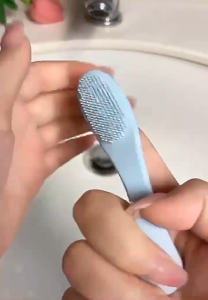 Tool Stick Jari Sikat Silikon / Sikat Pembersih Komedo Silikon / Sikat Penghilang Komedo