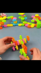 Oldlaiben 120PCS Gears Building Blocks Toys DIY Assembly STEM Building Toys for Kids Educational Construction Toys