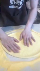 Alat Hias Kue Roller Cutter Pizza Pai Penggiling Pizza Pie Pastry Bread Pizza Cutter Motif Jaring