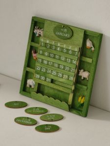 JUXIANYOU | Vintage Decorative Wood Calendar