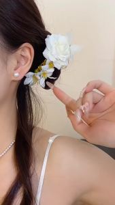 Fabric White Rose Flower Hair Pins for Women Fairy Pastoral Style Cloth Simulated Cluster Butterfly Hair Stick Wedding Holiday M