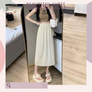 QDshop มาแรง กระโปรงยาวเลยเข่าดีเทลผ้าเป็นร่องตรง ผ้าลื้นผ้านิ่มเบาสวมใส่สบายไม่ร้อน มีให้เลือก 4 สี ลุคสาวออฟฟิศแต่งตัวง่ายยังไงก็น่ารัก