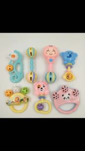 Bộ 7 món đồ chơi xúc xắc lục lạc cầm tay chất liệu an toàn cho bé vui chơi giúp tăng cường thính giác và vận động