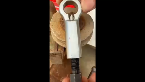 Broken Nut Splitter Breaker Rusty Damaged Nut Bolt Separator Extractor Remover Screw Breaker Tool