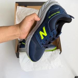 SEPATU OLAHRAGA TERBAIK, SNEAKERS SANTAI DAN KERJA NYAMAN, WARNA NAVY GREEN
