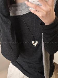 Versatile Silver Heart Long Sweater Chain Necklace Womens New 2025 Elegant Minimalist Black Rope Jewelry Accessory