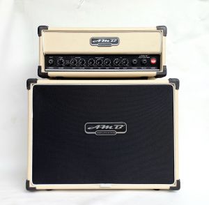 Ampli gitar head cabinet 8 inc 3 input sudah disstorsidelayreverb bergaransi