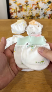 Bộ Bao Tay Bao Chân Sơ Sinh Họa Tiết CUNCON cho bé trai bé gái 0-3M - Chất vải mềm mại thoáng mát