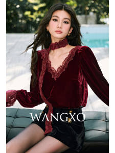WANGXO | Áo Velvet Tay Bồng Nơ Ren