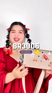 Marco Rocco กระเป๋าสะพายไหล่แฟชั่นผู้หญิง วัสดุEVA น้ำหนักเบา กันน้ำ สไตล์มินิมอล กระเป๋าใต้วงแขน รุ่นBR3006