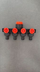 จัดส่ง 24 ชั่วโมง 💦ท่อแยกชลประทานอะแดปเตอร์ 4 ทิศทางท่อเชื่อมต่อท่อน้ำสำหรับทำสวน