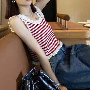 Retro Hong Kong Style Striped Knitted Mini Strap Vest Womens Spring Summer Design Elegant Pure Desire Top Wood Grain Edge
