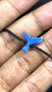 Emicraftt - Gelang Couple Ekor Paus Resin Biru Galaxy Glow In The Dark Pria Wanita