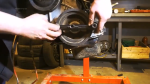 ตัวถอดเพลาข้อเหวี่ยง ตัวดึงอเนกประสงค์ ตะขอดึงสําหรับรอกไดรฟ์ฟัน ชุดถอดเพลาข้อเหวี่ยง เครื่องมือบํารุงรักษารถยนต์