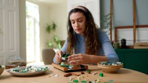 LEGO ADUTLS 10359  Đồ Chơi Lắp Ráp Khu Vườn Tây Ban Nha (1302 chi tiết)