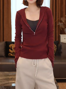 QINGNAER | Sophisticated Burgundy Hooded Zippered Long Sleeve Knit Top