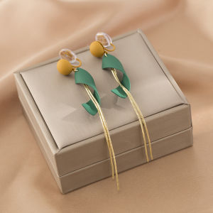 Tassel Earrings without Piercing Long Vintage Green Color Block Retro Mosquito Coil Tray Clip-On Earrings Fashionable New 2023