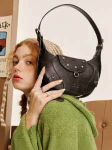 VANWALK | Retro Hand and Cross Body Bag