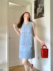 ชุดเดรสยีนส์ทรงเอเอวสูงแขนกุดสไตล์ฝรั่งเศสสำหรับผู้หญิงในช่วงฤดูร้อน ทรงหลวม สไตล์ลำลอง ทรงเข้ารูป