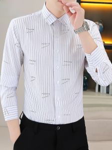 HENGYUANXIANG | เสื้อเชิ้ตผู้ชายทรงหลวม แขนยาว ทรงสูท ระดับไฮเอนด์ ฤดูใบไม้ผลิและฤดูใบไม้ร่วง เสื้อเชิ้ตผู้ชายสไตล์ใหม่ ป้องกันรอยยับ