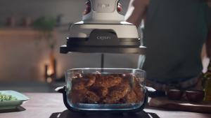 หม้อทอดไร้น้ำมัน Ninja CRISPi  ถอดพกพาได้ ขนาด 3.8 ลิตร และ 1.4 ลิตร 4-in-1: ทอด คั่ว อุ่น ทอดกรอบ ประหยัดพื้นที่ ดีไซน์กะทัดรัด  ภาชนะแก้วและฝาปิดแบบถอดได้ 2 ชิ้น กำลังไฟ 1700 วัตต์ (สุ่มสี นำเข้าจากยุโรป)