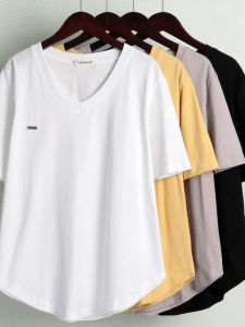 เสื้อยืดคอวีลายสีพื้นทรงหลวมแขนสั้นผ้าไหมน้ำแข็งสำหรับผู้หญิงไซส์ใหญ่ ฤดูร้อน 2025 เสื้อคลุมกันหนาว ปกปิดหน้าท้อง