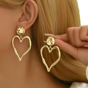Vintage Style Irregular Heart Line Metal Earrings for Women Casual Fashion Jewelry Perfect Gift for Parties