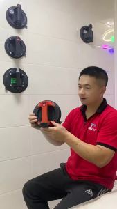 Heavy Duty Electric Vacuum Suction Cup 300KG Load Capacity Intelligent Display Industrial Grade Granite Tile And Glass Lifting