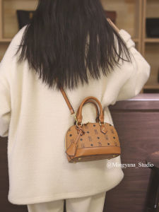 Elegant Shell Shaped Handbag Womens Fashionable Unique Design Shoulder Crossbody Bag High End Atmosphere Single Strap PU Leather