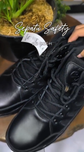 Nukus Sepatu Safety Pria Boots Tinggi Kulit Asli Finish Ujung Besi Full Hitam - SB 03FH