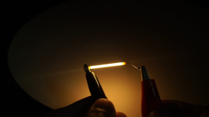 LED filament LED เส้น 3 โวลต์ LED โมเดล และตกแต่ง หลายสีให้เลือก ให้ความสว่าง 360° edison led ราคาต่อ 1หลอด