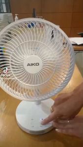 AIKO #KN-2827 พัดลมชาร์จไฟพร้อมโคมไฟ ใบพัด 7 นิ้ว ส่ายไม่ได้-ก้มเงยได้ ***รับประกันแบตเตอรี่ 1 ปี พัดลมAiko พัดลม Ai Ko พัดลมAi Ko - Lazada