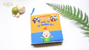 Đồ chơi giáo dục sớm Sách Vải Song Ngữ Đa Tương Tác - Nhà Tớ Có Những Ai Cho Bé 0 - 3 Tuổi