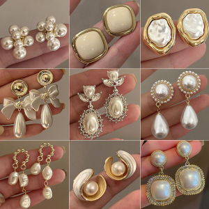 Pearl Imitation No Piercing Earrings Womens Fashion Elegant Vintage Atmosphere Ear Jewelry Clip on Earrings  out