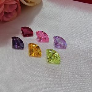 อะไหล่ พลอยรัสเซียรูปพัด พลอยสังเคราะห์ พลอยอัด ขนาด 13.8x9.9x5.4mm +- งานสวย พร้อมส่ง รูปถ่ายจากสินค้าจริง#พลอยนำโชค#สีประจำวันเกิด