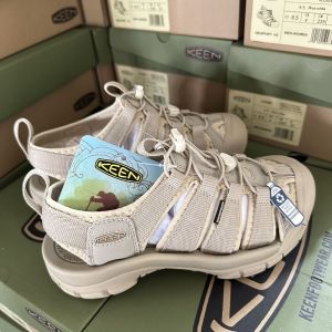 Original Keen newport h2 Outdoor Hiking Shoes for Men Sandals Mens and Womens Leisure Beach Shoes Outdoor Wading Quick Drying Non slip and Collision Resistant Creek Shoes