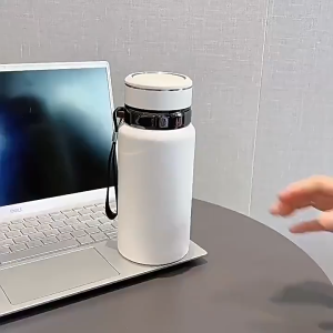 Elegant 800ML Stainless Steel Thermal Mug with Tea Infuser and Handle