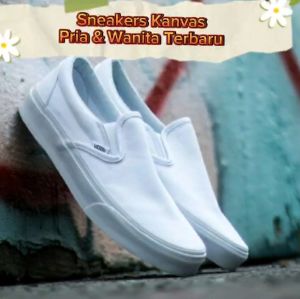Sepatu Flat Slip On Wanita Terbaru Kekinian Import Murah Berkualitas Nyaman Dikaki Keren Viral Gaul