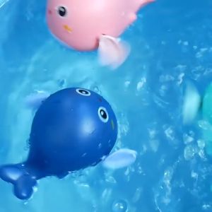 Mainan mandi bayi anak Ikan bergerak Paus Kurakura Penyu air Berenang