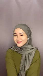 Hijab Segitiga Instan Jersey - Warna Terlengkap Panjang Depan 85cm Panjang Belakang 80cm