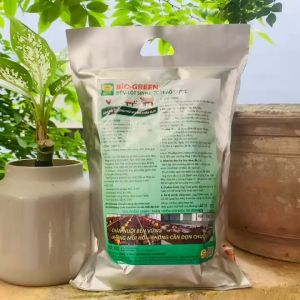 Men rắc chuồng khử mùi hôi - Đệm lót sinh học thảo dược - Chăn Nuôi không cần dọn chuồng - 1kg men rắc tối đa 200m2 nền - 100% vi sinh thảo dược lên men tự nhiên - BIOGREEN