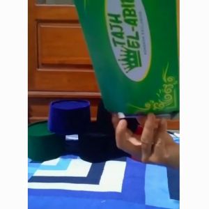 Songkok Susun Premium & Peci Susun Hitam Polos: Pilihan Terbaik untuk Acara Resmi