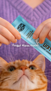 Licky Licky Creamy Grain Free Cat Treat Duck & Cranberry 15gx7 Lickable Snack Meal Topper